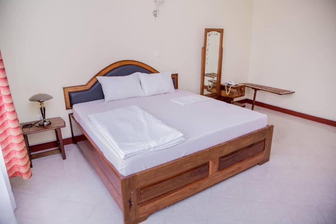 Kilimanjaro Crane Hotel Moshi Eksteriør billede