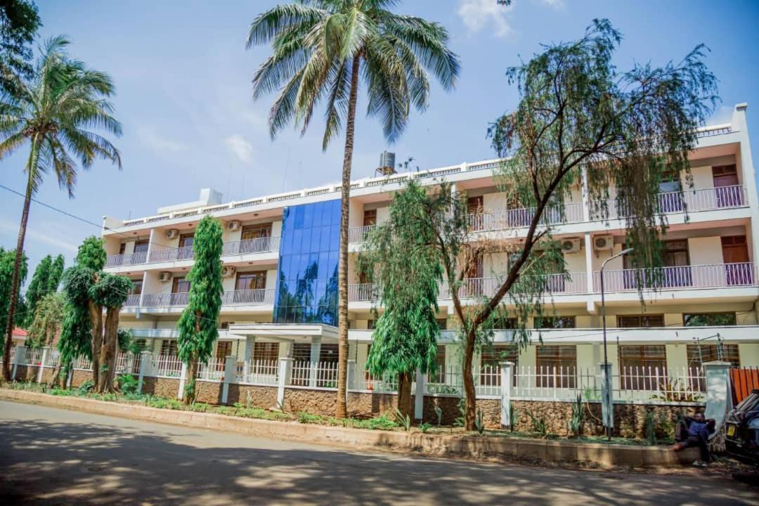 Kilimanjaro Crane Hotel Moshi Eksteriør billede