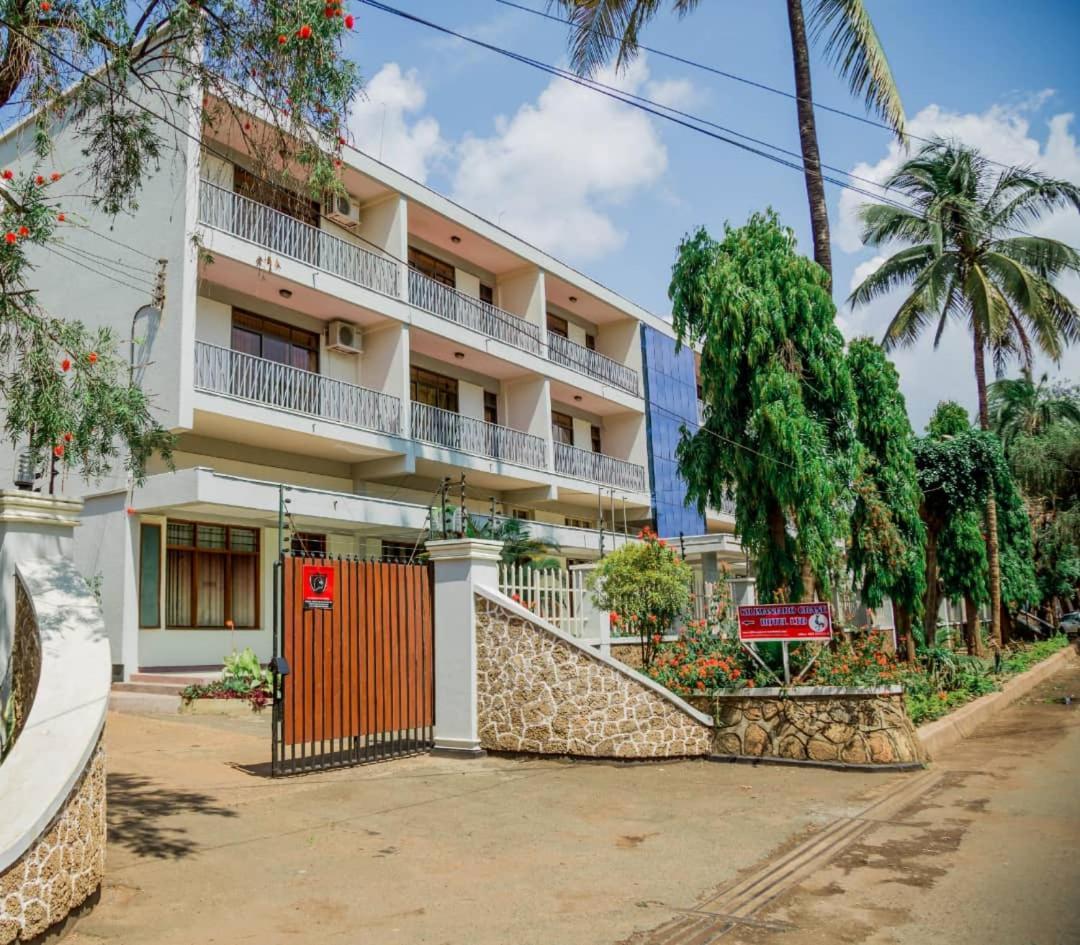 Kilimanjaro Crane Hotel Moshi Eksteriør billede