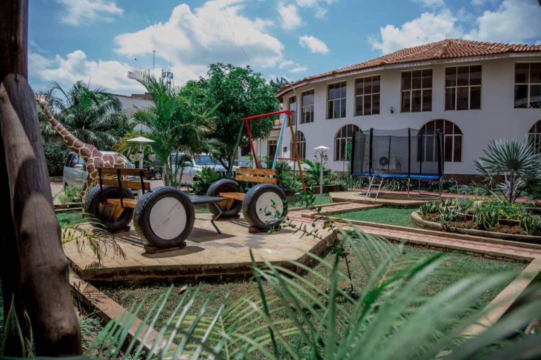 Kilimanjaro Crane Hotel Moshi Eksteriør billede