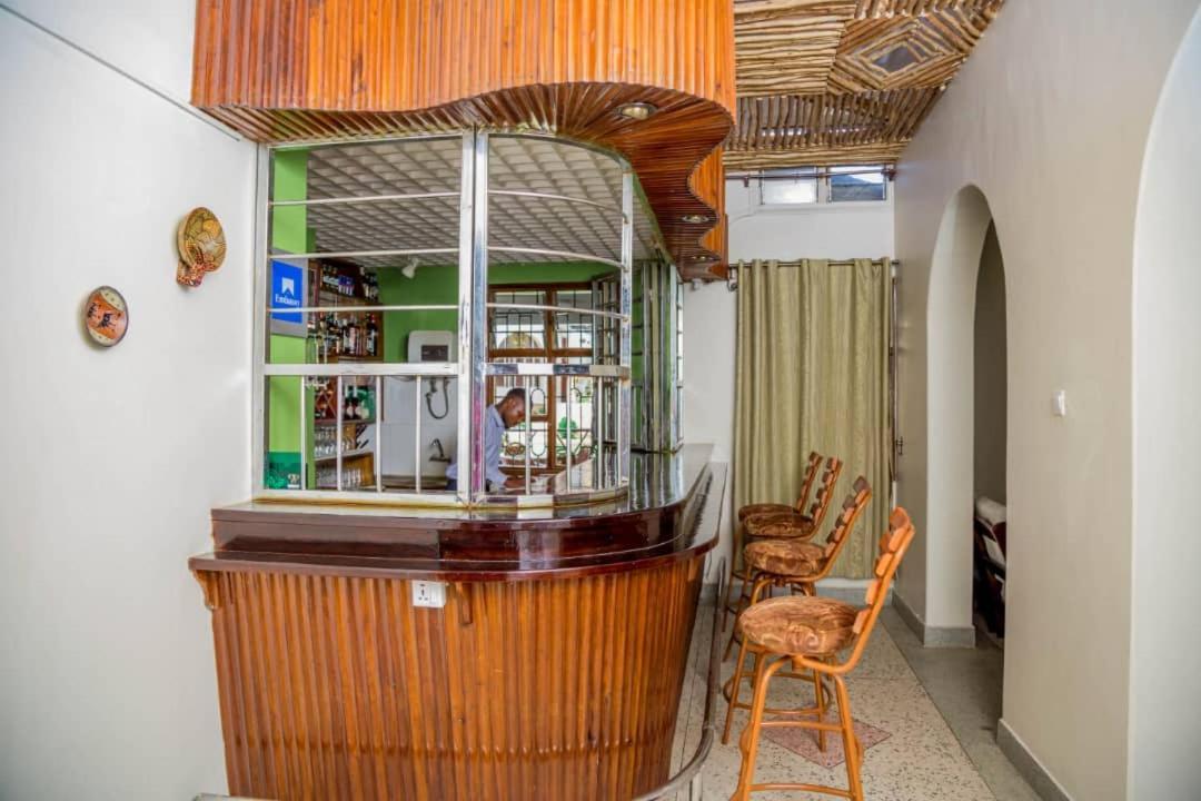 Kilimanjaro Crane Hotel Moshi Eksteriør billede